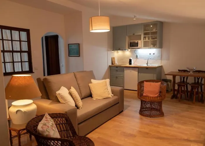 Casa Mares 2 3* בליאל